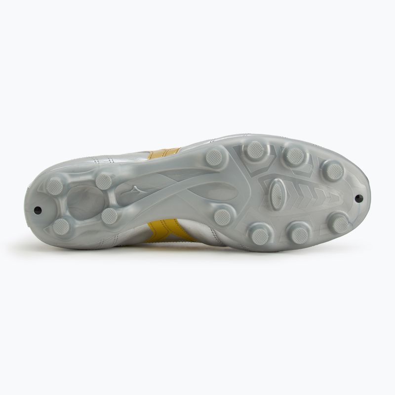 Scarpe da calcio Mizuno Morelia II Club Md galaxy argento/oro/oro da uomo 4