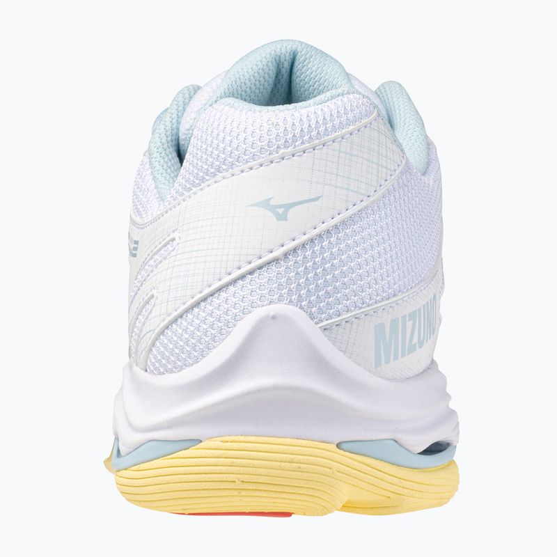Scarpe da pallavolo da donna Mizuno Wave Voltage 2 bianco/calipso coral/pale banana 3