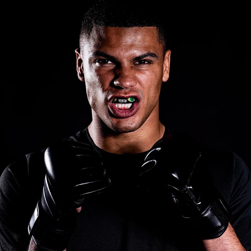 Paradenti Opro Instant Custom Fit Eyes black/green 4