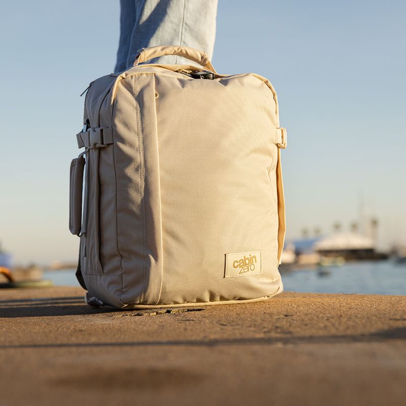 Zaino da trekking CabinZero Classic Tech 28 l shell white 14