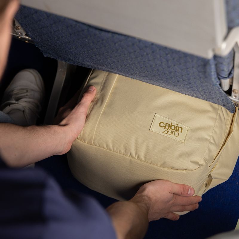 Zaino da trekking CabinZero Classic Tech 28 l shell white 17