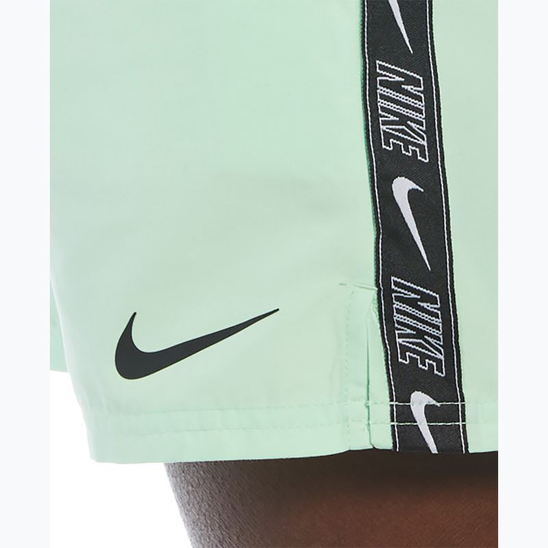 Pantaloncini da bagno Nike Logo Tape 5" Volley uomo verde vapore 9