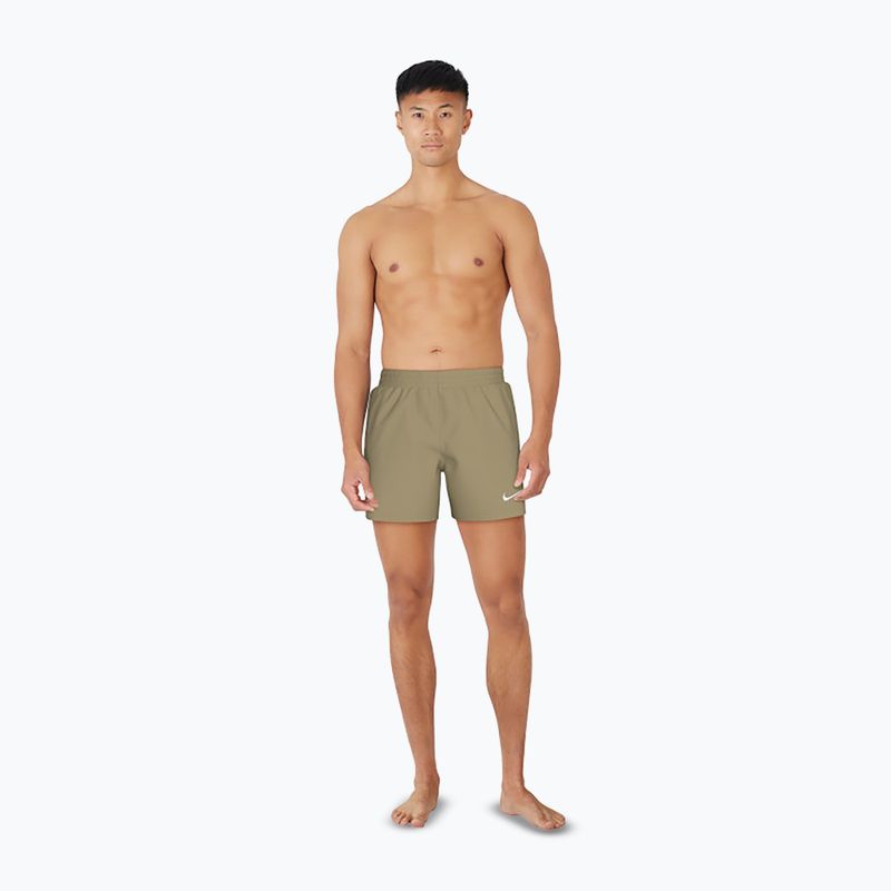 Shorts da bagno da uomo Nike Essential 5" Volley parachute beige 2