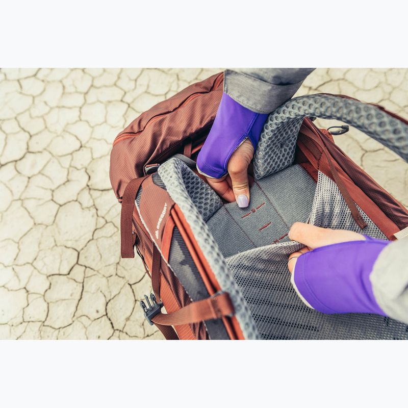 Zaino da trekking da donna Gregory Maven 55 l rosso palissandro 8
