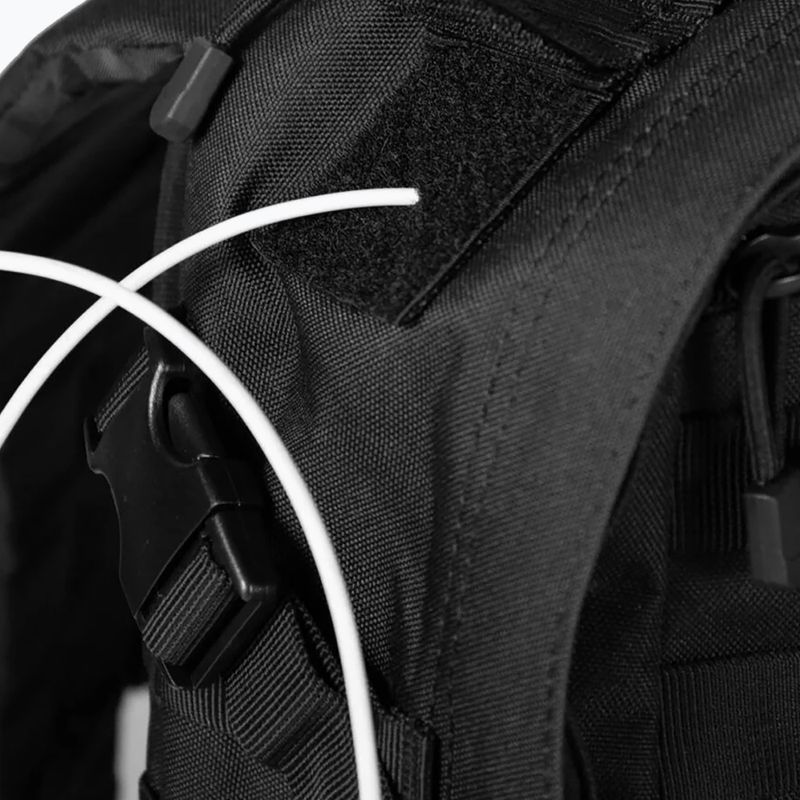 THORN FIT Traning 25 l zaino da allenamento nero 10