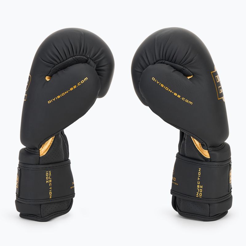 Guanti da boxe DIVISION B-2 Pro Carbon nero/oro 4