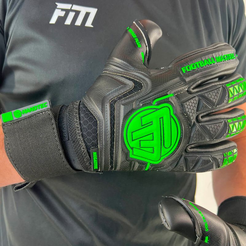 Football Masters Voltage Plus NC guanti da portiere nero/fluo 3