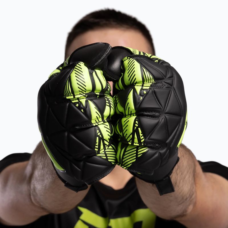 Guanti da portiere Football Masters Invictus X Training nero/verde 6