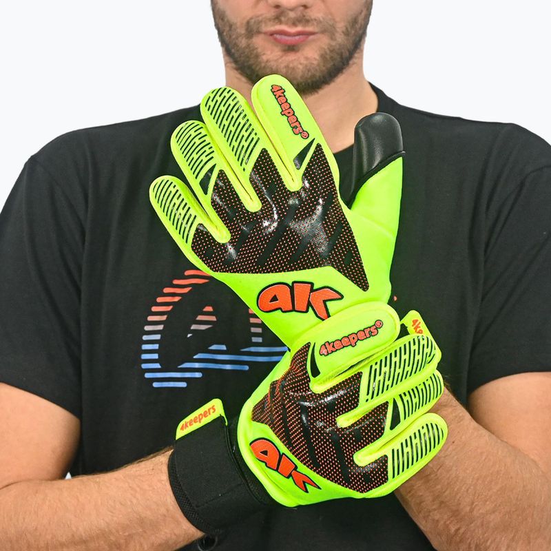 4keepers Elite Venom NC guanti da portiere in celadon 6