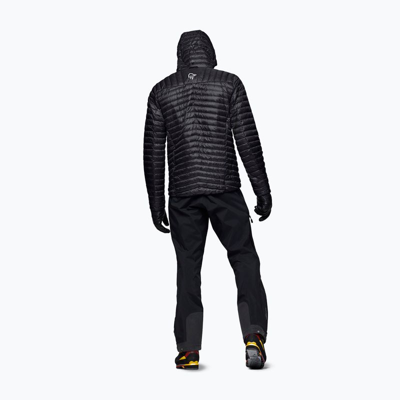 Piumino uomo Norrona Trollveggen Down800 Super Light Hood Caviar Black 3