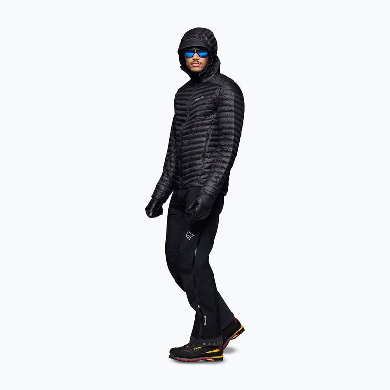 Piumino uomo Norrona Trollveggen Down800 Super Light Hood Caviar Black 4