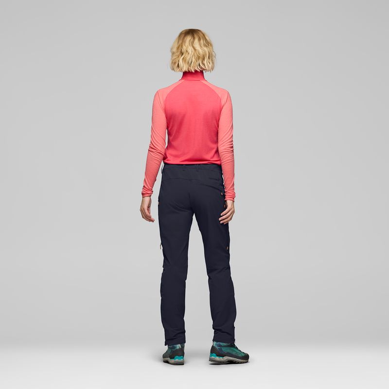 Pantaloni da trekking da donna Norrona Femund Flex1 caviar black 3