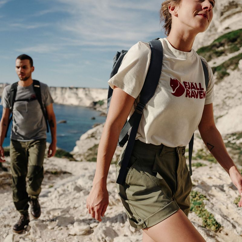 Maglietta da trekking da donna Fjällräven Logo bianco gesso 5