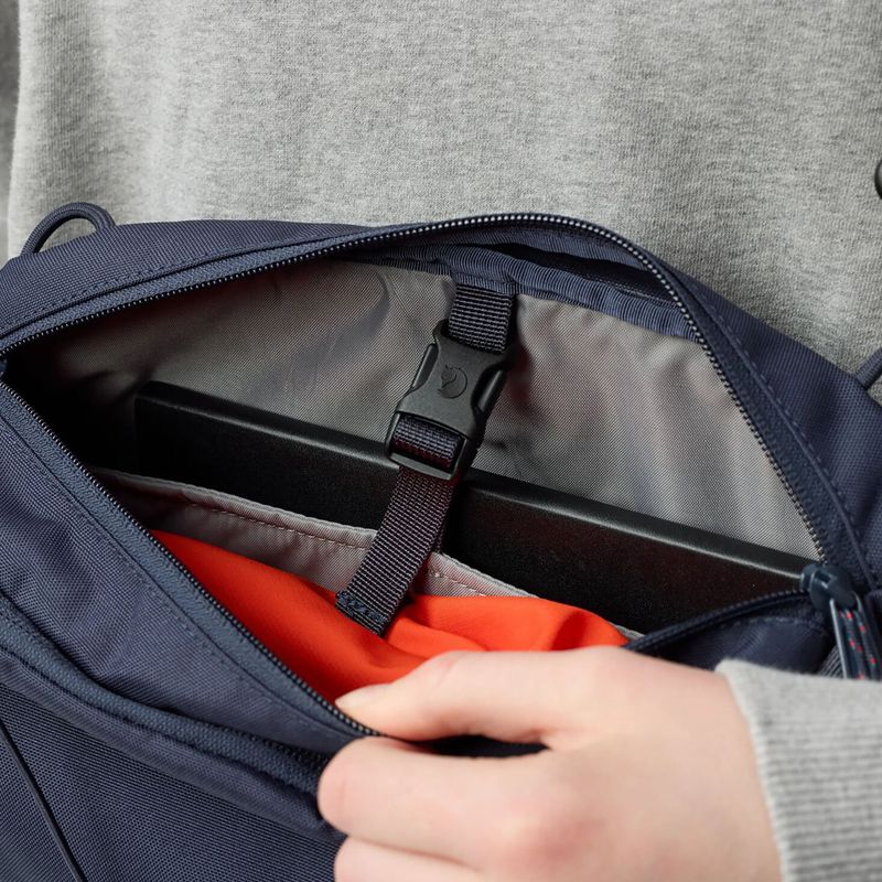 Zaino urbano Fjällräven Skule Sling 6 l navy 10