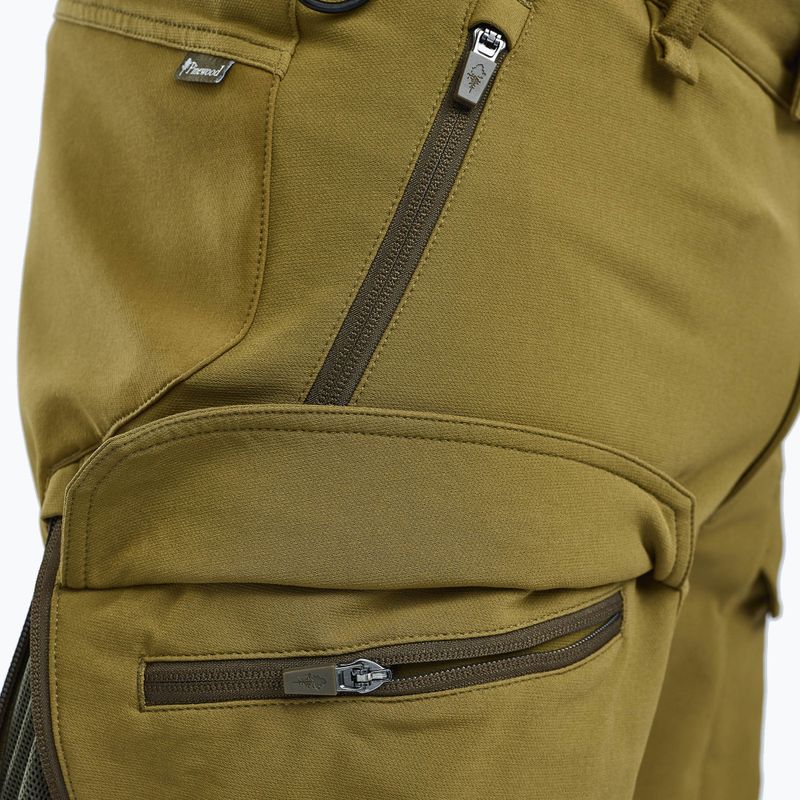Pantaloni da trekking uomo Pinewood Furudal Hunters Hybrid Stretch olive green 4