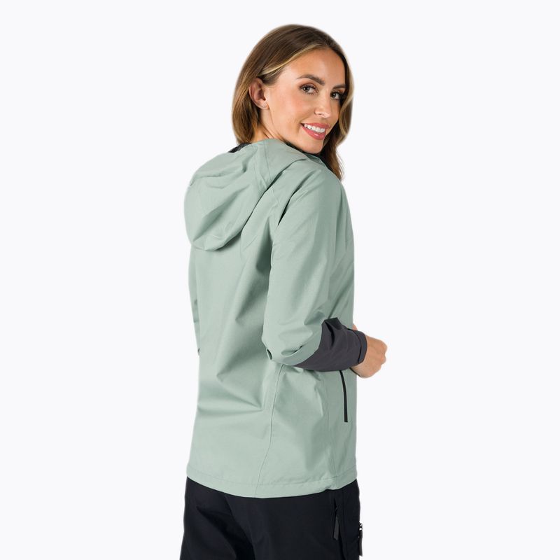Giacca antipioggia Peak Performance Nightbreak da donna, verde cenerino/grigio movimento 3