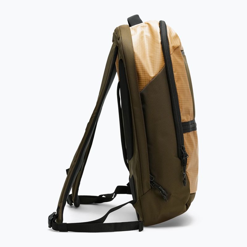 Zaino Peak Performance Commuter 18,5 l sierra sand 3