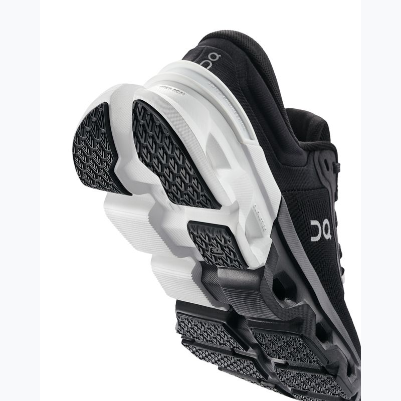 Scarpe da corsa On Cloudflyer 5 bianco/nero delle donne 10