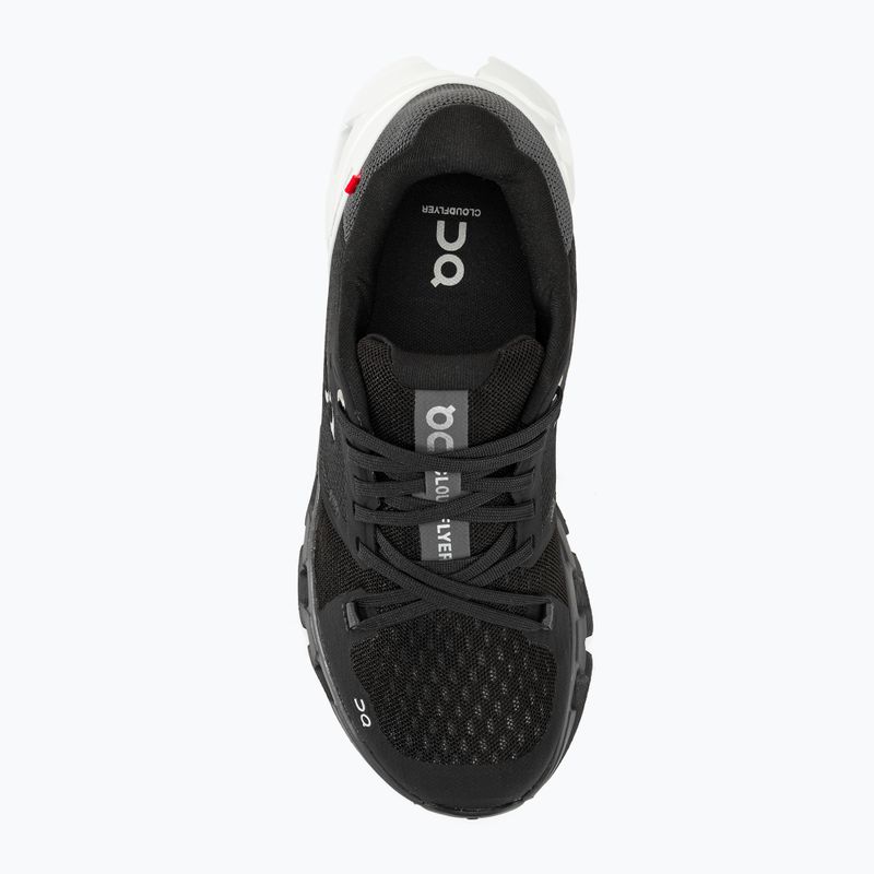 Scarpe da corsa On Cloudflyer 4 bianco/nero delle donne 5