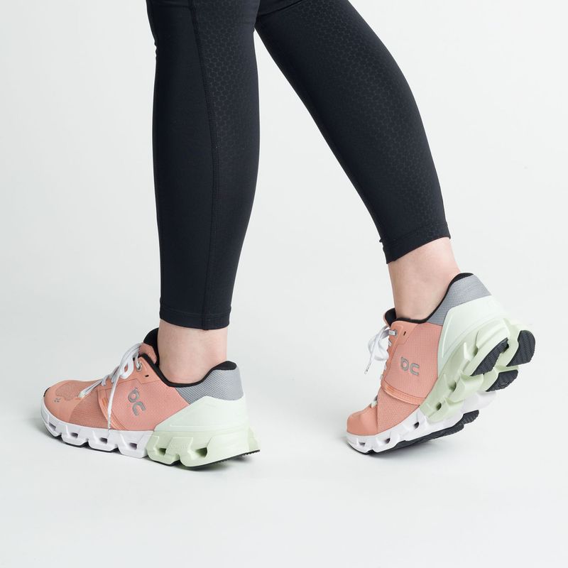 Scarpe da corsa On Cloudflyer 4 peach/aloe da donna 3
