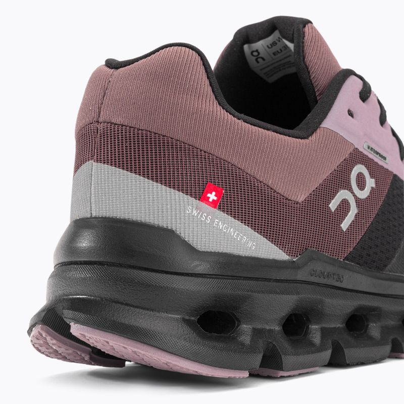Scarpe da corsa impermeabili da donna On Cloudrunner nero/grape 10