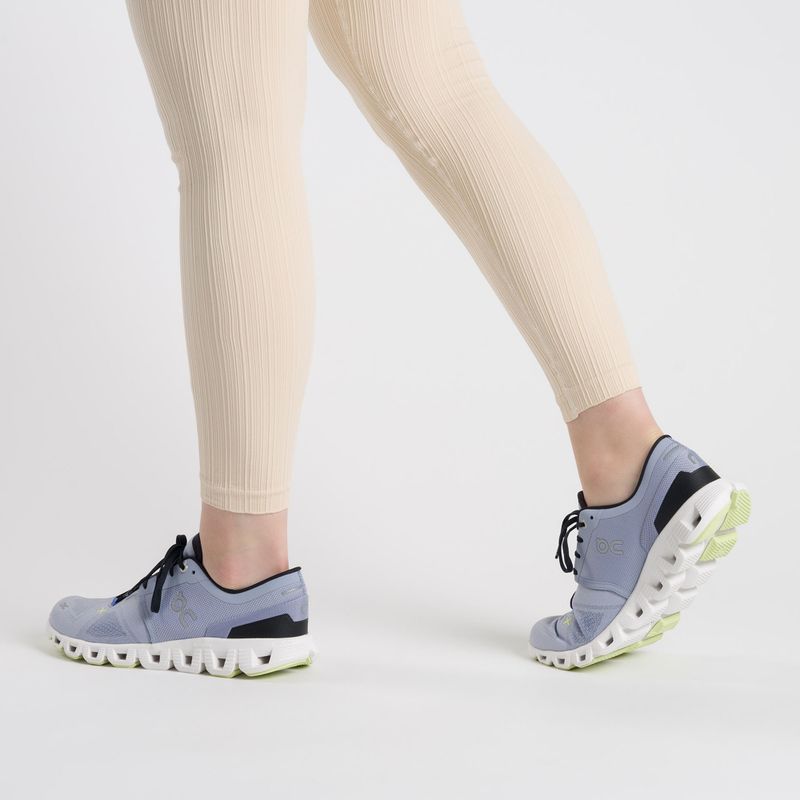 Scarpe da corsa da donna On Cloud X 3 nimbus/bianco 3
