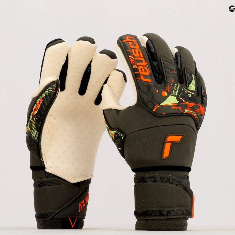 Guanto da portiere Reusch Attrakt Speedbump Ortho-Tec verde deserto/arancio shocking 13