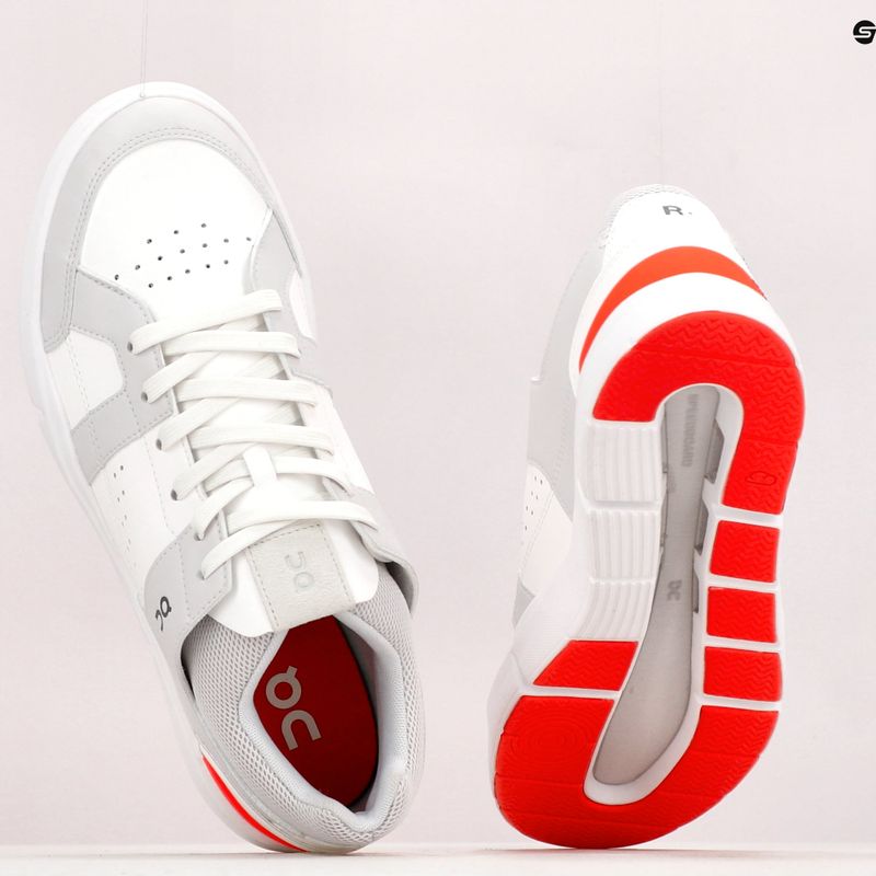 Scarpe da uomo On Running The Roger Clubhouse frost/flame 18