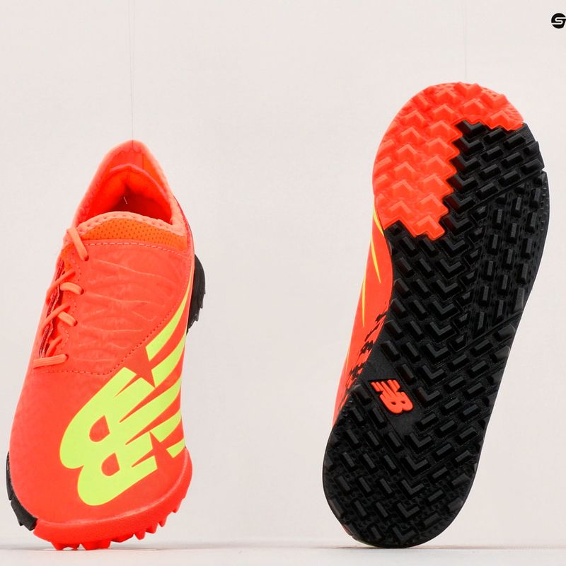 Scarpe da calcio per bambini New Balance Furon v7 Dispatch JNR TF neon dragonfly 17