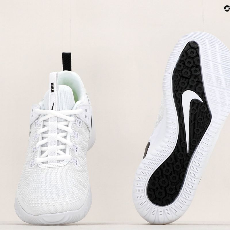 Scarpe da pallavolo donna Nike Air Zoom Hyperace 2 bianco/nero 12