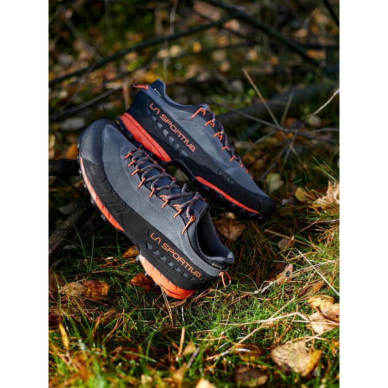 Scarponi da trekking da uomo La Sportiva TX4 GTX carbon/flame 12