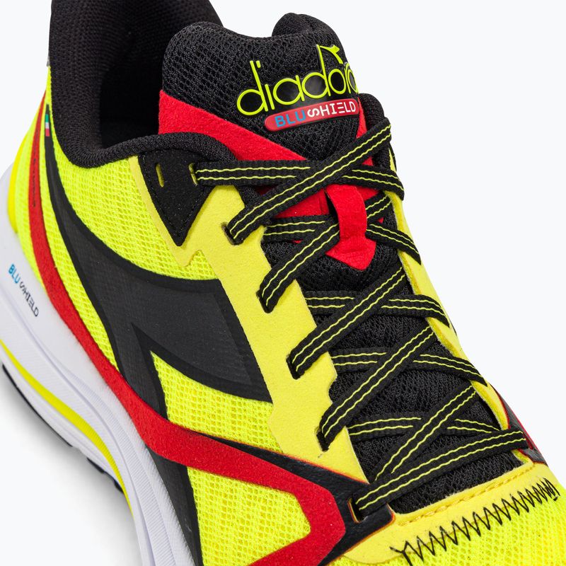 Scarpe da corsa uomo Diadora Mythos Blushield 8 Vortice giallo DD-101.179087-D0273 9