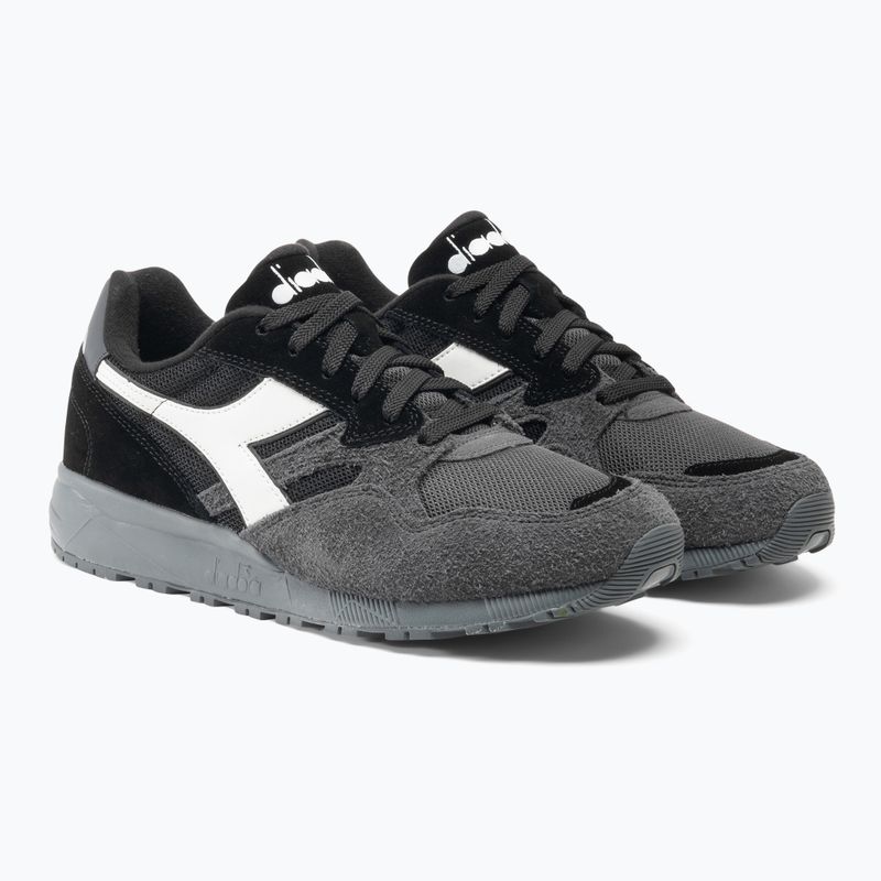 Scarpe Diadora N902 Hairy Suede nero/nero 4