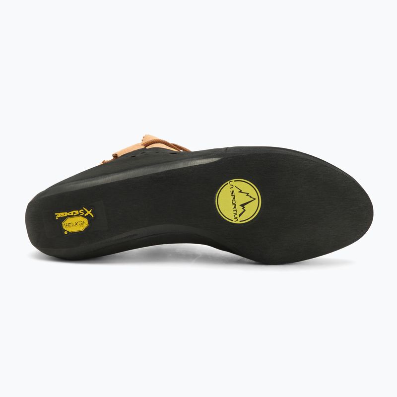 Scarpette da arrampicata La Sportiva Mythos brown 4