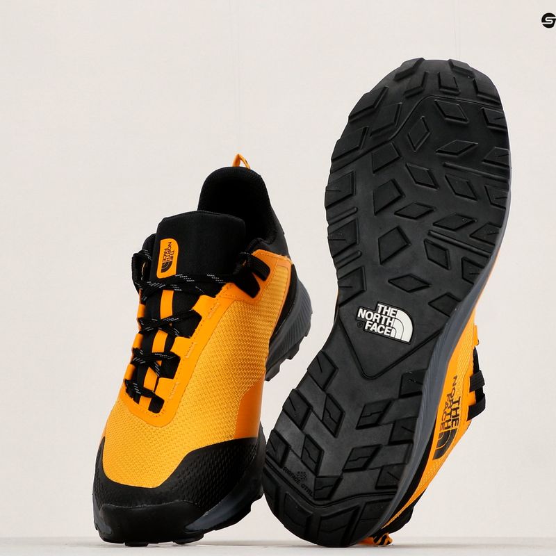Scarpe da trekking da uomo The North Face Cragstone WP summit gold/nero 18