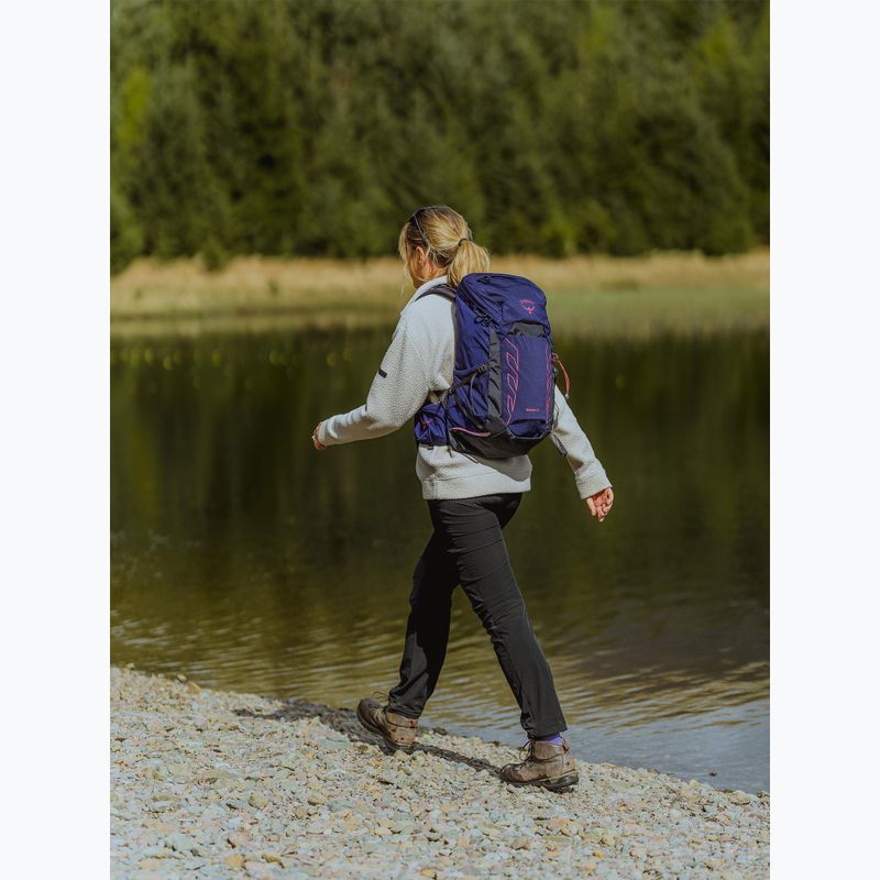 Zaino da trekking Osprey Tempest 26 l deep fig / hotspot pink donna 10