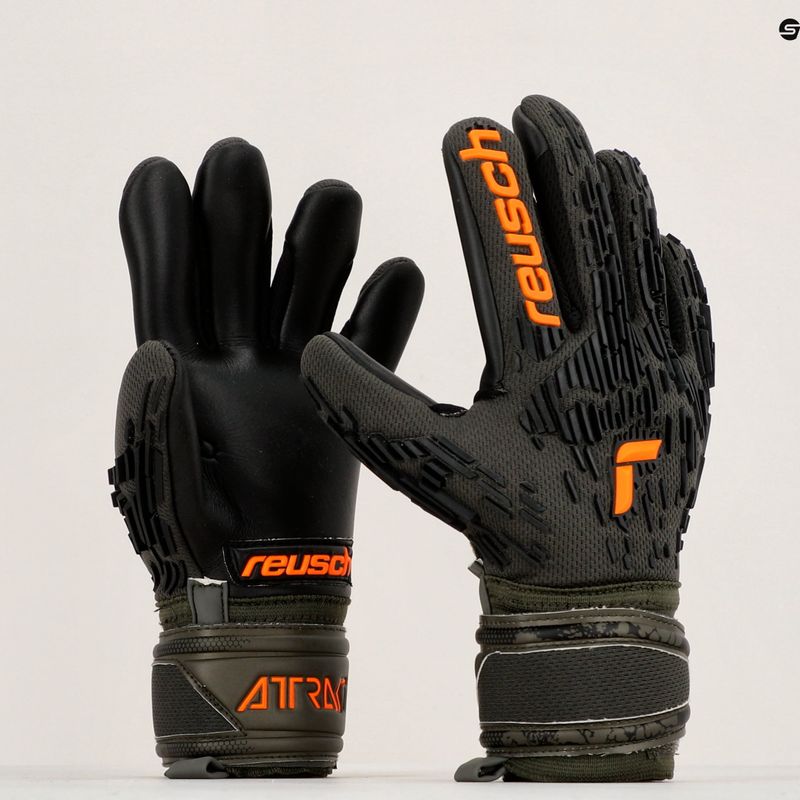 Reusch Attrakt Freegel Silver Finger Support guanti da portiere per bambini verde deserto/arancio 14