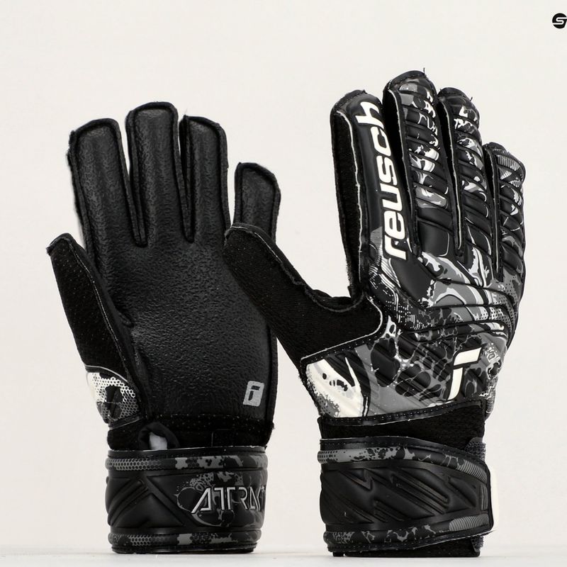 Guanti da portiere per bambini Reusch Attrakt Resist nero 9