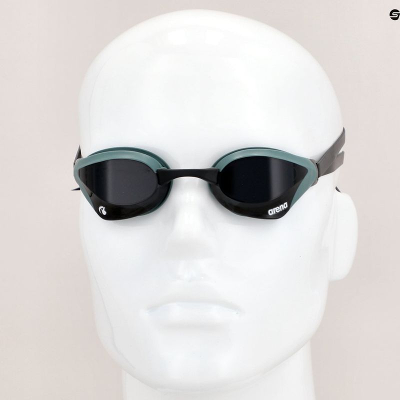 Occhiali da nuoto Arena Cobra Core smoke/army/nero 9