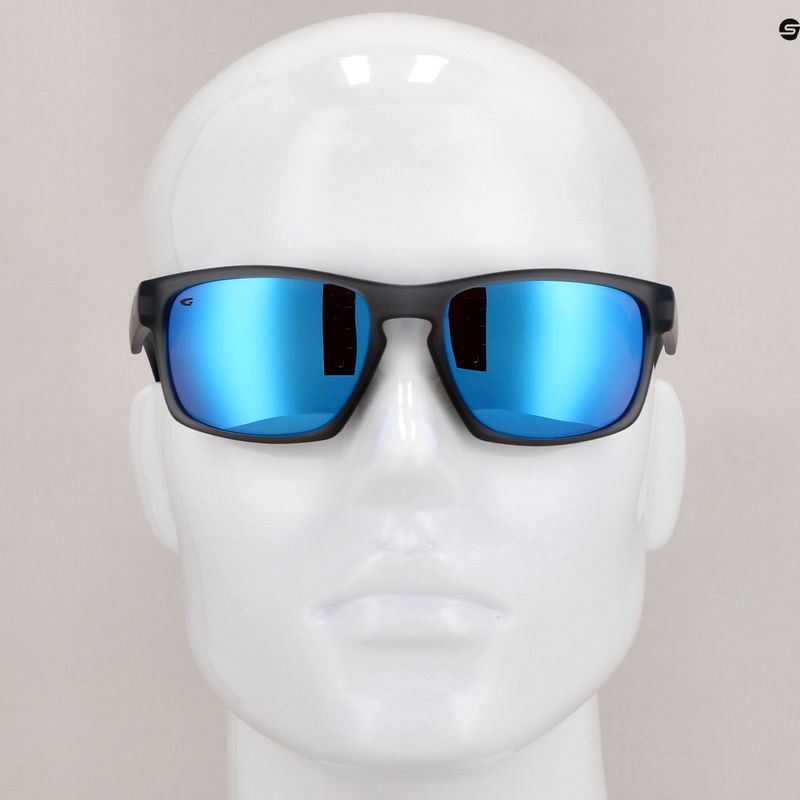 Occhiali da sole GOG Logan grigio cristal opaco/bianco-blu policromatico 9