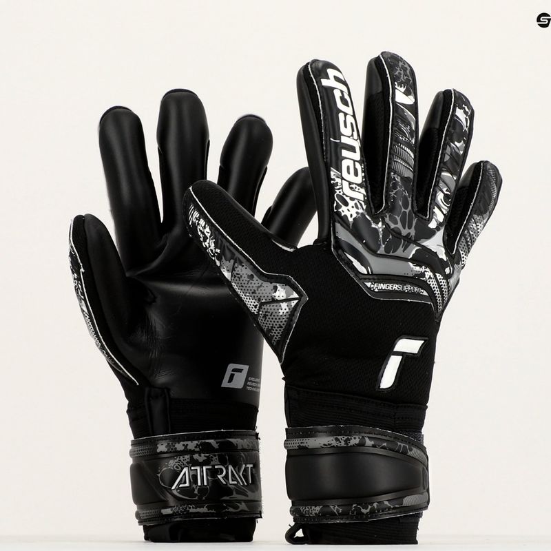 Guanti da portiere Reusch Attrakt Infinity Finger Support nero 9