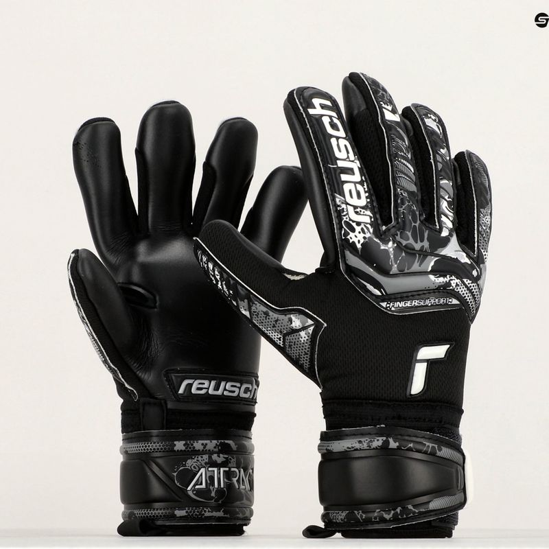 Guanti da portiere per bambini Reusch Attrakt Infinity Finger Support nero 9