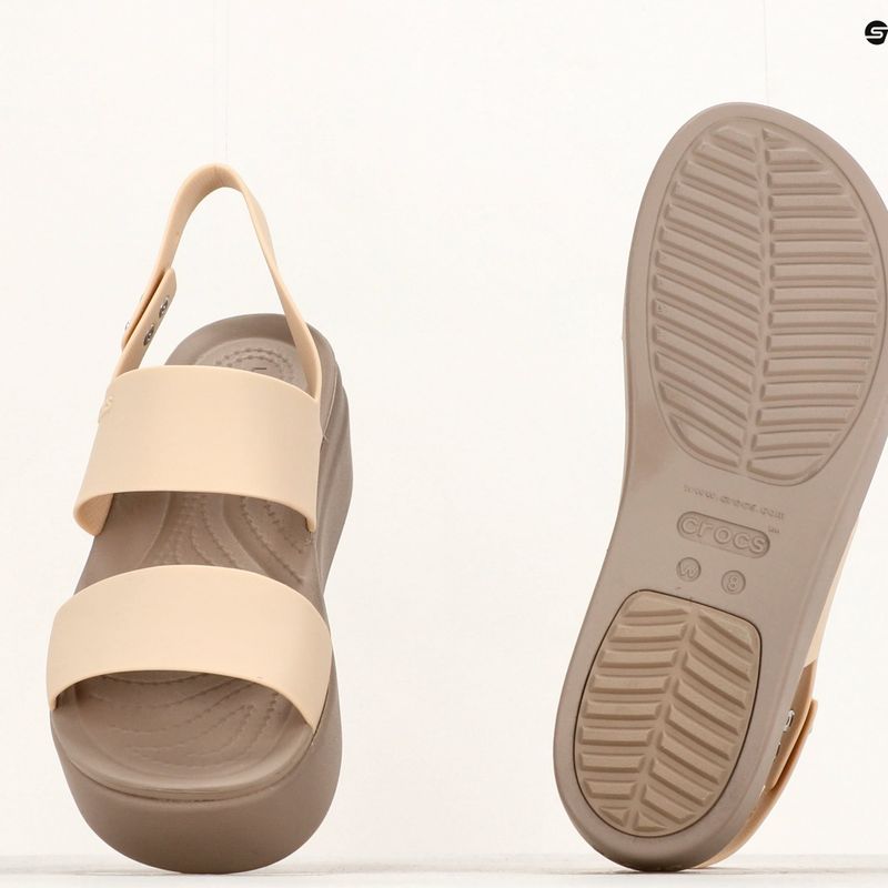 Sandali Crocs Brooklyn Met Low Wedge in metallo champagne per donna 11