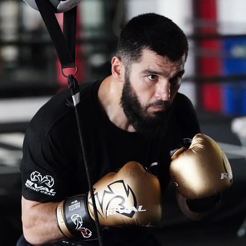Guantoni da boxe Rival RS11V Evolution gold 6