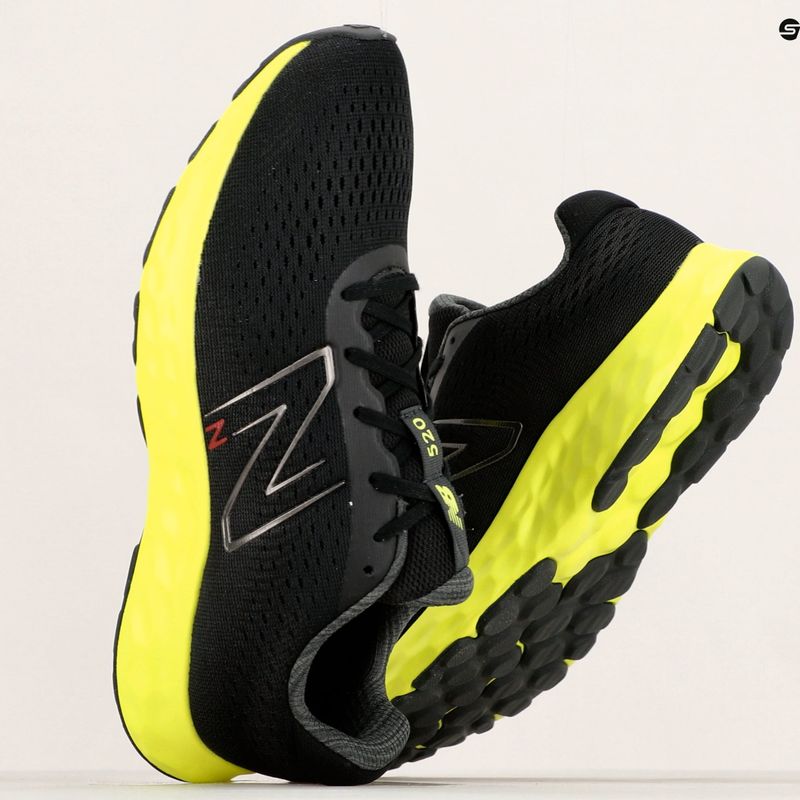 Uomo New Balance 520 v8 nero/verde scarpe da corsa 16