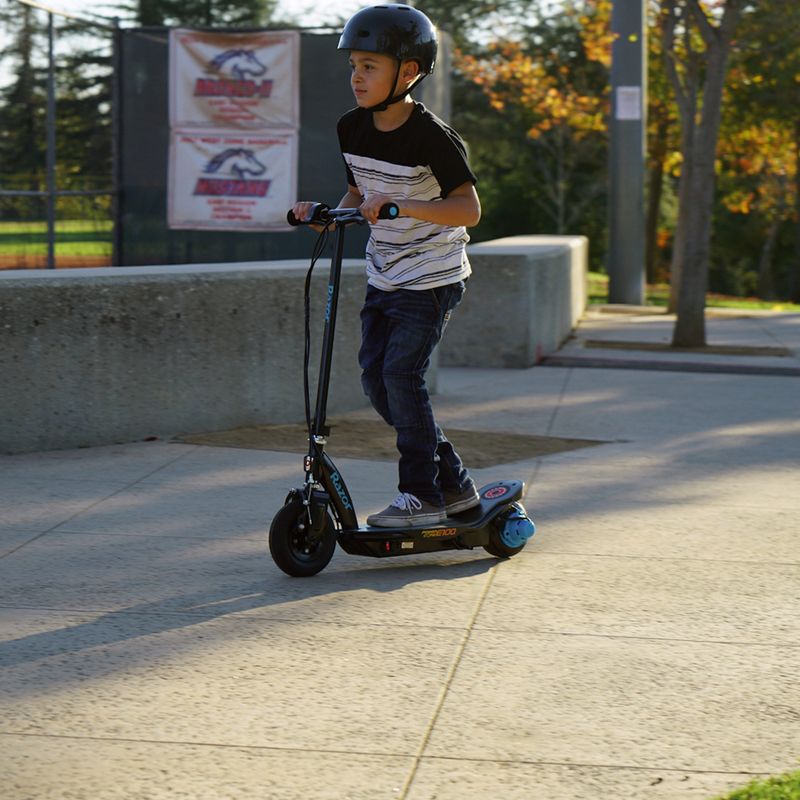 Scooter elettrico per bambini Razor E100 Powercore blu 4