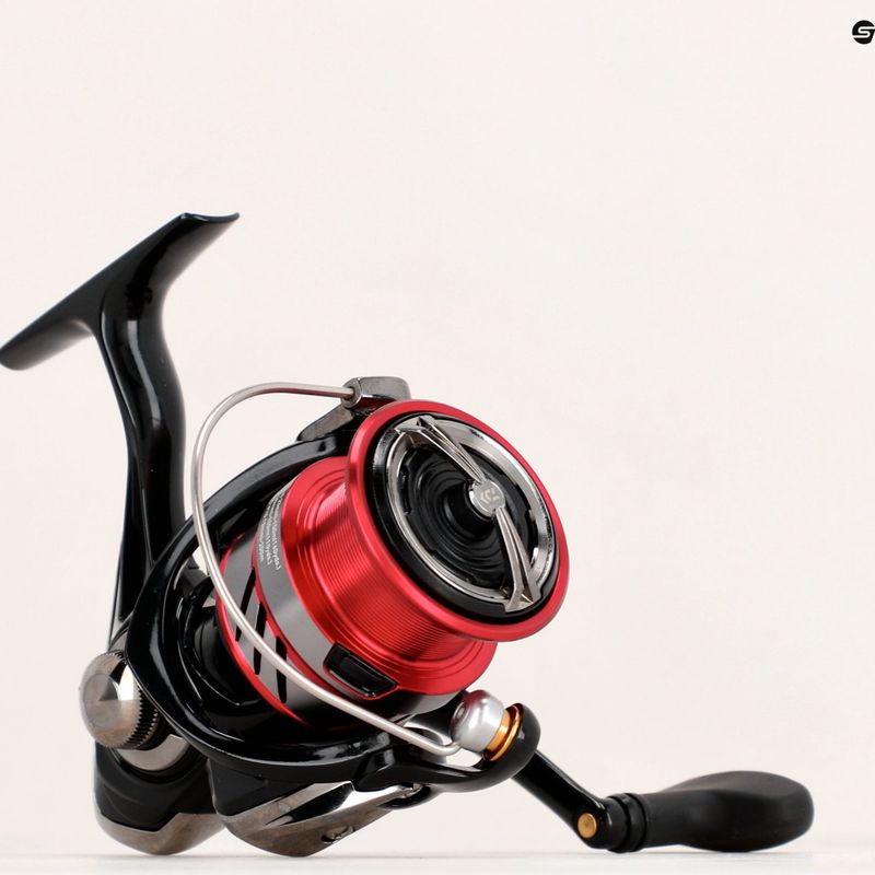 Mulinello da pesca Daiwa Ninja Match nero/rosso con galleggiante 5