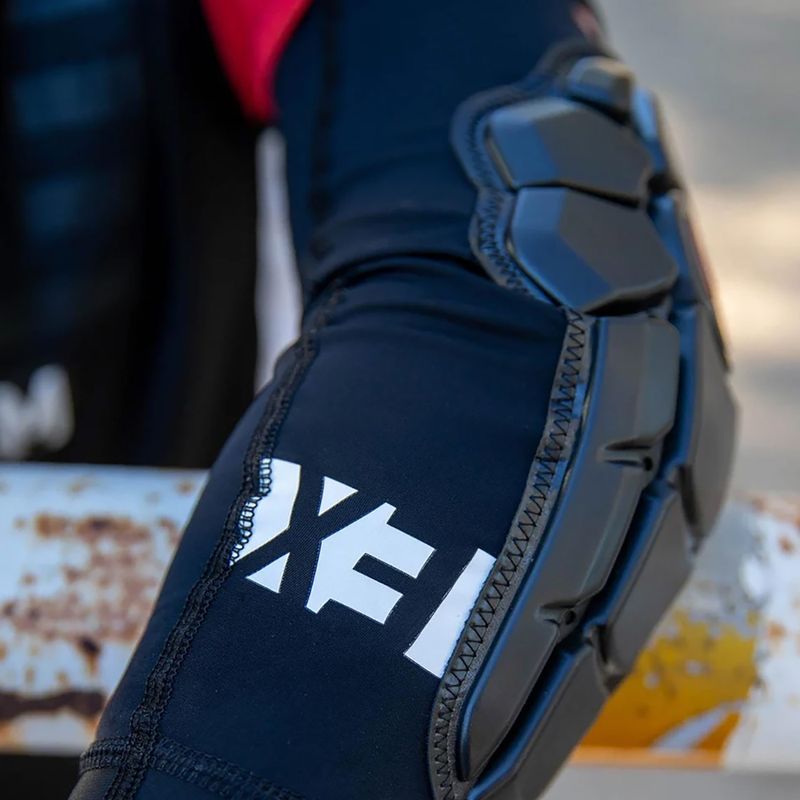 G-Form Pro-X3 Elbow Protezioni gomito bici giovani nero 3