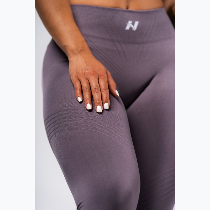 Leggings da allenamento donna NEBBIA Flow Seamless Maximum Push-Up dark grey 4