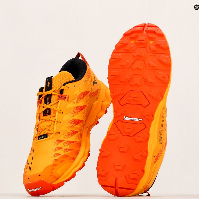 Scarpe da corsa da uomo Mizuno Wave Daichi 7 GTX zinnia/tigerlily/nero 12